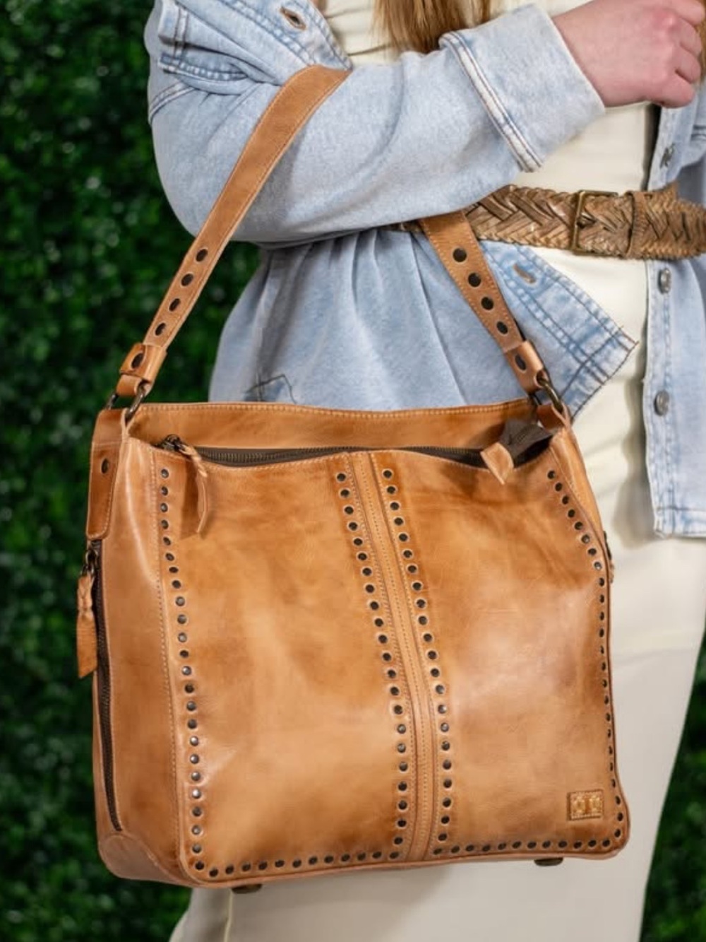 Bed Stu Leather Packet Shoulder Bag Studded Oats DD